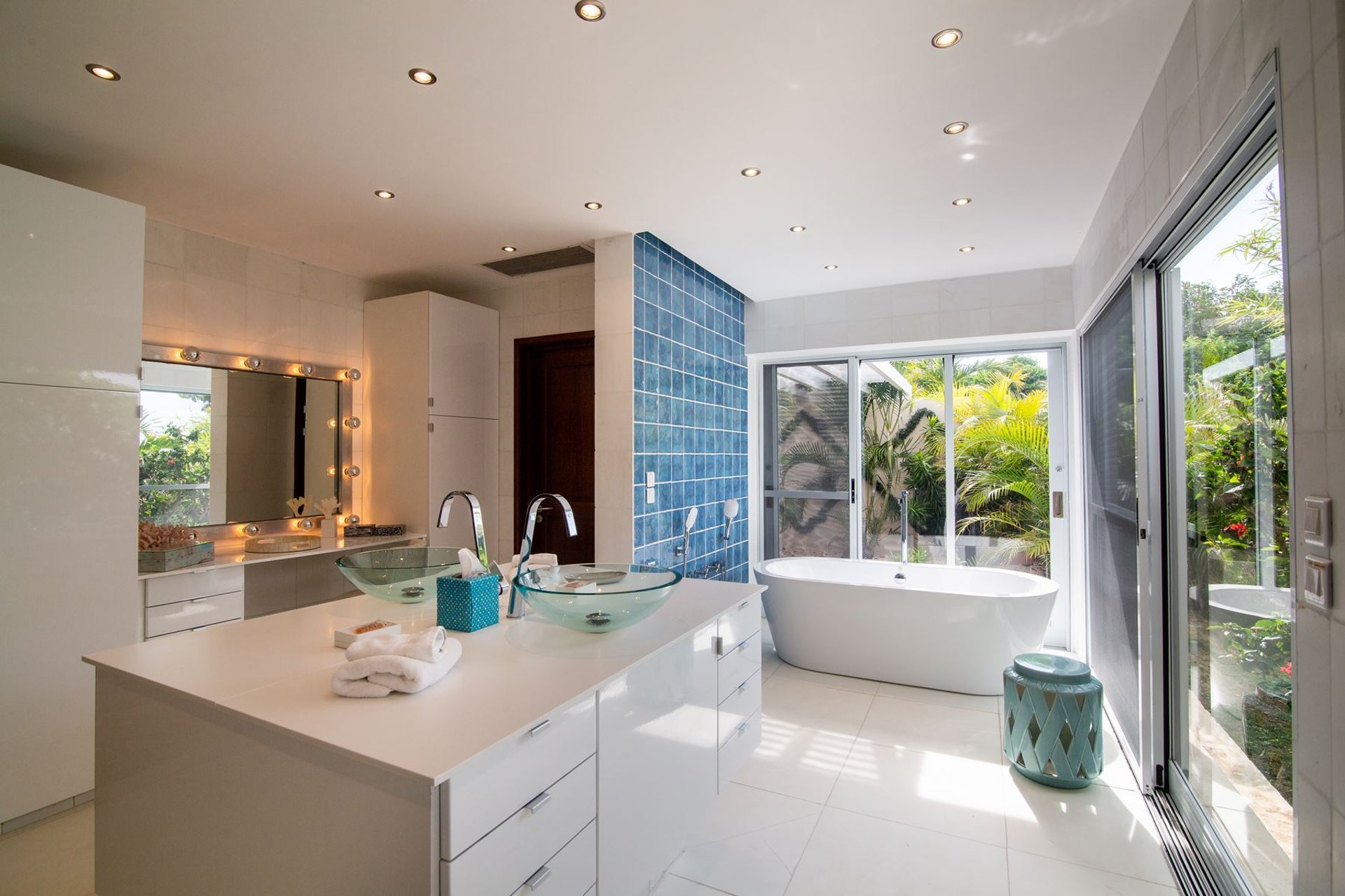 Mes Amis, A 13-Bedroom Cliff-Top Estate in Les Terres Basses - Photo 50