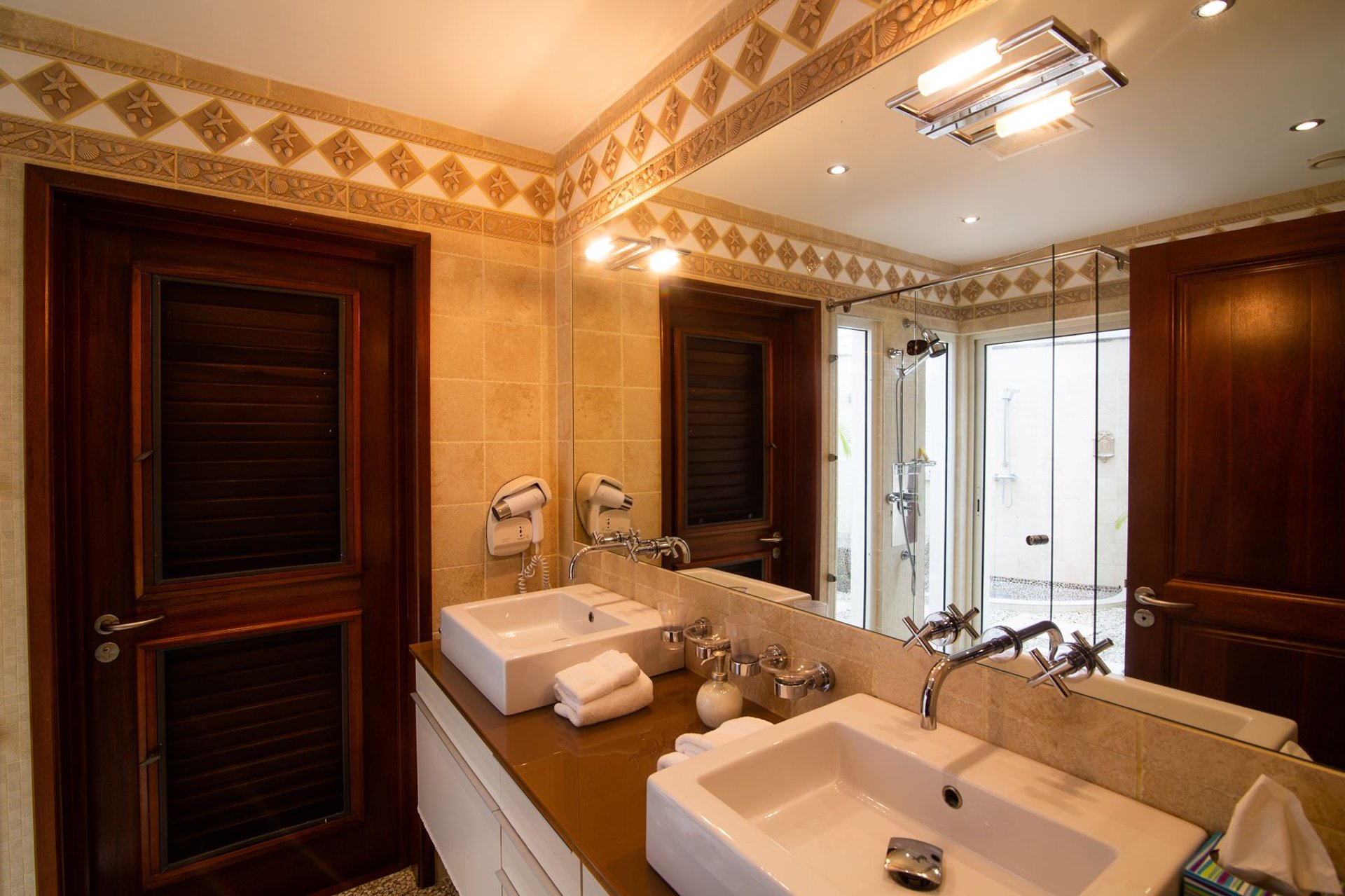 Mes Amis, A 13-Bedroom Cliff-Top Estate in Les Terres Basses - Photo 57