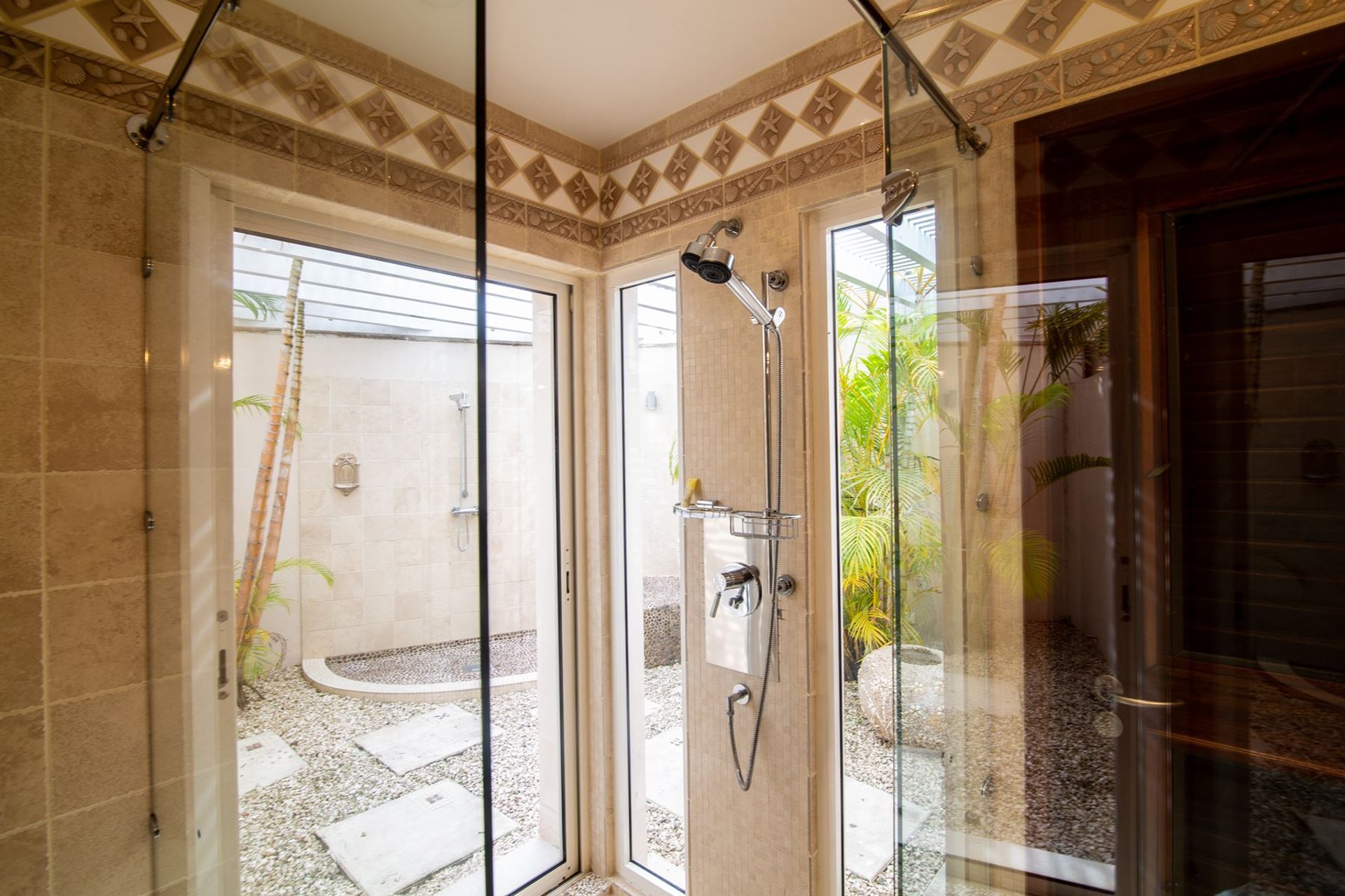 Mes Amis, A 13-Bedroom Cliff-Top Estate in Les Terres Basses - Photo 58