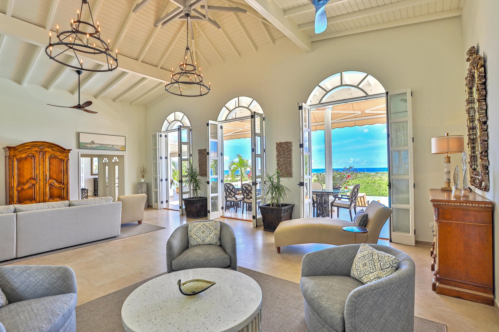 Mille Fleurs, A Four-Bedroom Garden Estate Above Baie aux Prunes - Photo 15