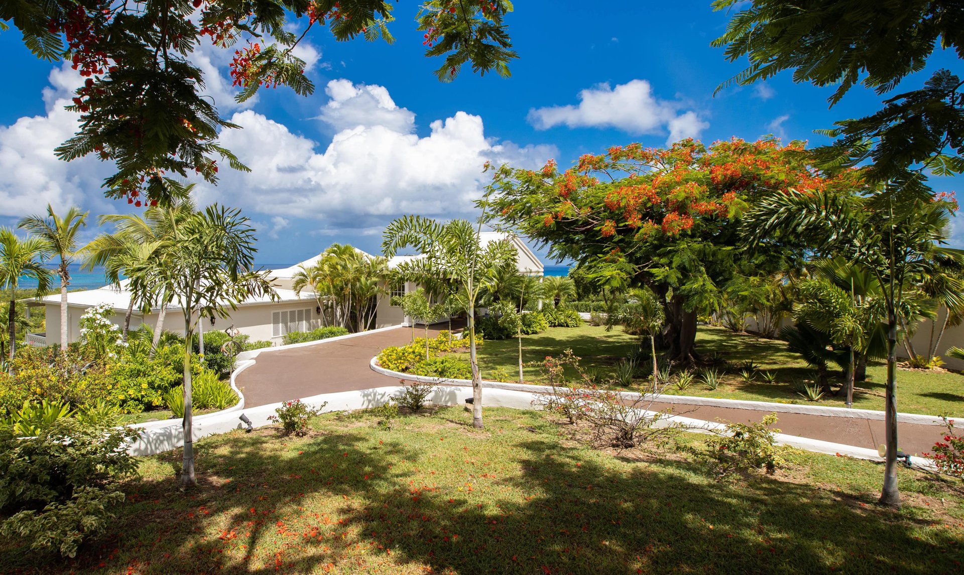 Mille Fleurs, A Four-Bedroom Garden Estate Above Baie aux Prunes - Photo 43