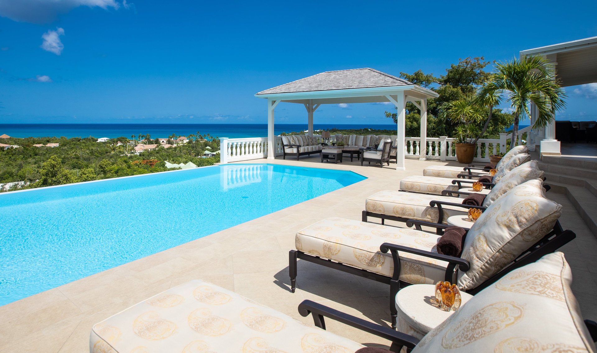 Mille Fleurs, A Four-Bedroom Garden Estate Above Baie aux Prunes - Photo 6