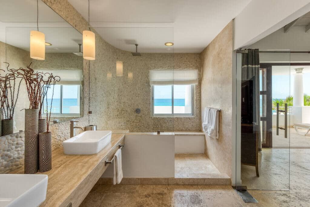 Villa Mumbai, Beachfront Calm at Shore Pointe in Cupecoy - Photo 15