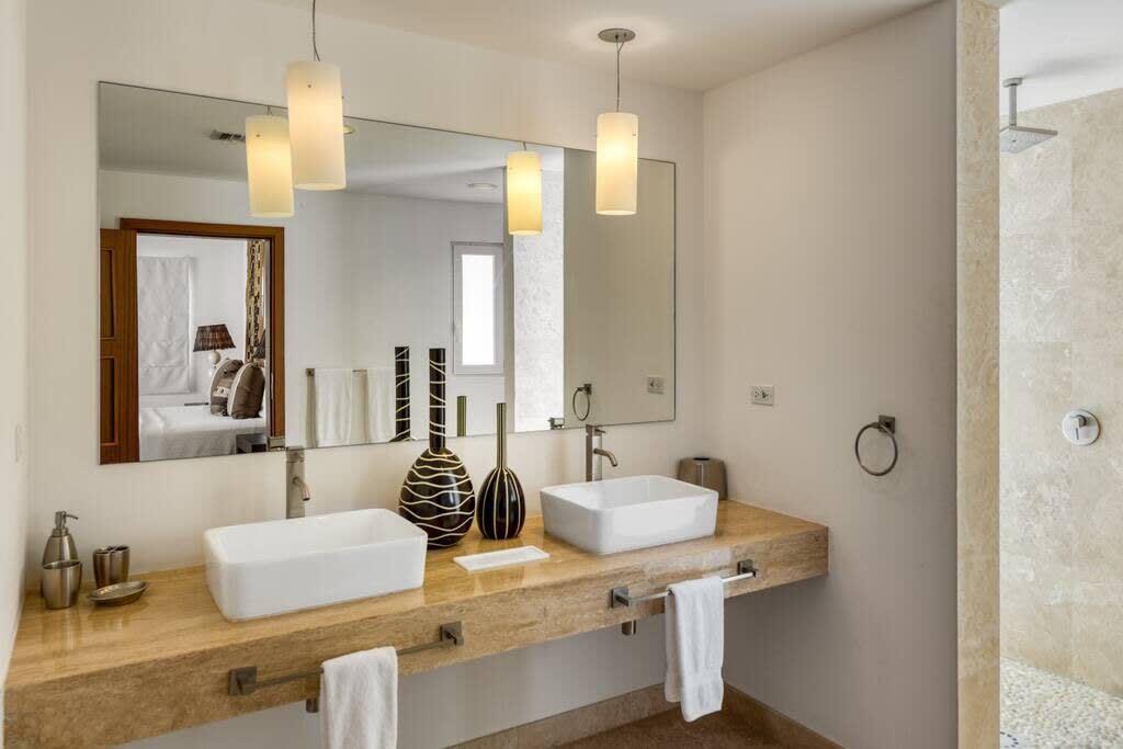 Villa Mumbai, Beachfront Calm at Shore Pointe in Cupecoy - Photo 20