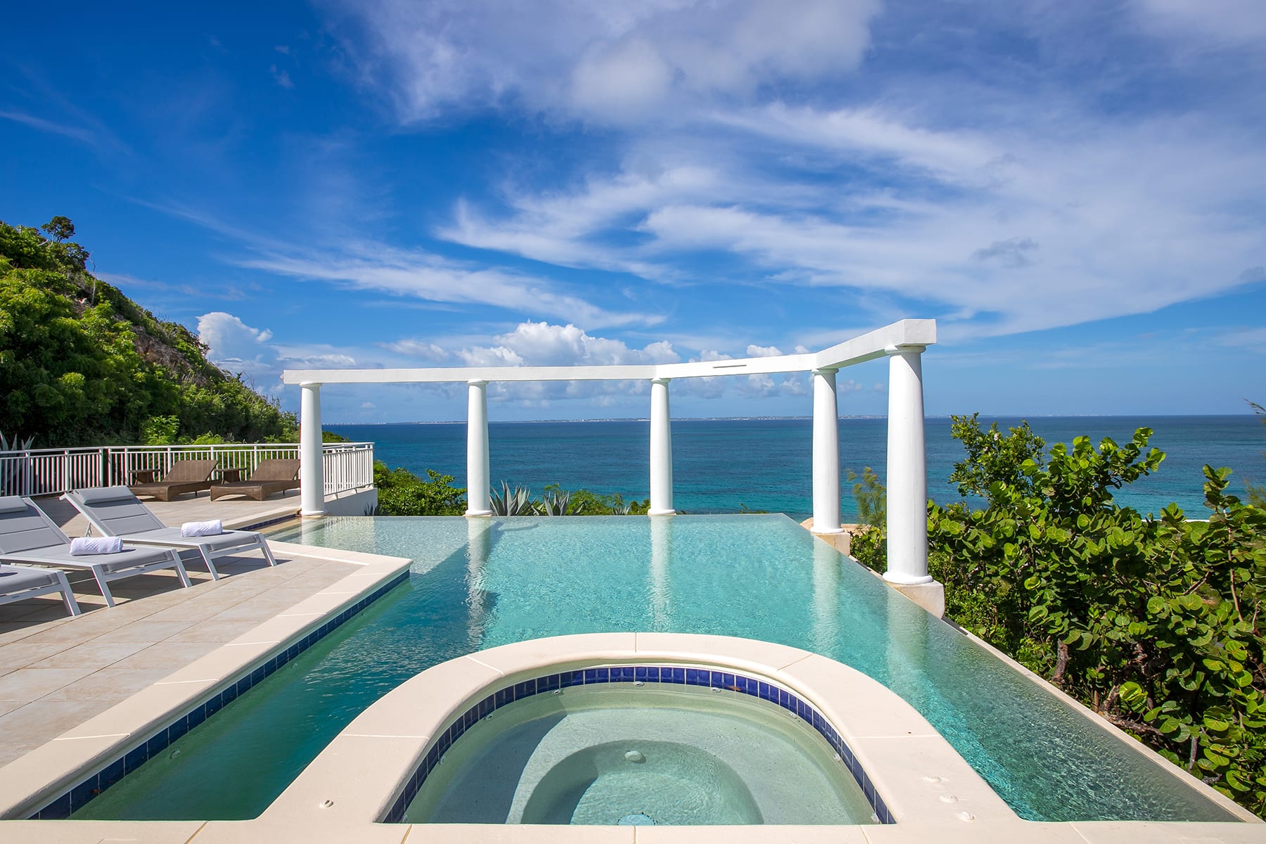 Villa Nid D'Amour, a Cliffside Love Nest Above Baie Rouge Main View