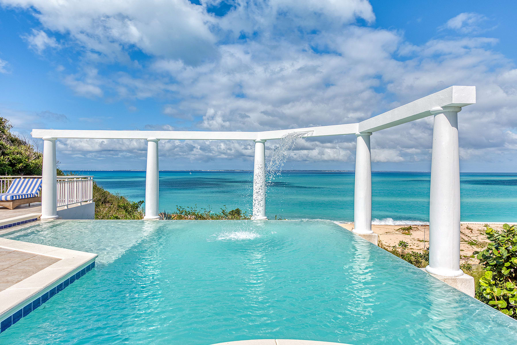 Villa Nid D'Amour, a Cliffside Love Nest Above Baie Rouge - Photo 6
