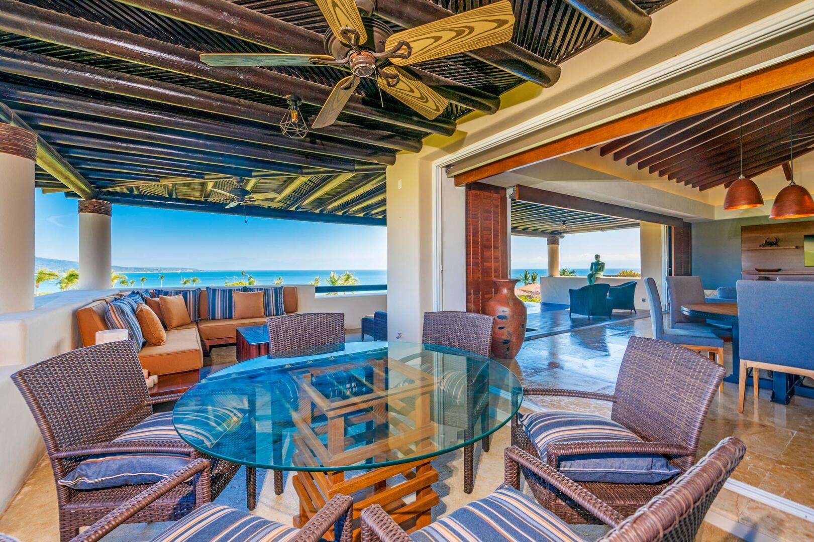 Penthouse Vista Encanto, Three-Bedroom Ocean-View Penthouse in El Encanto Gallery 1