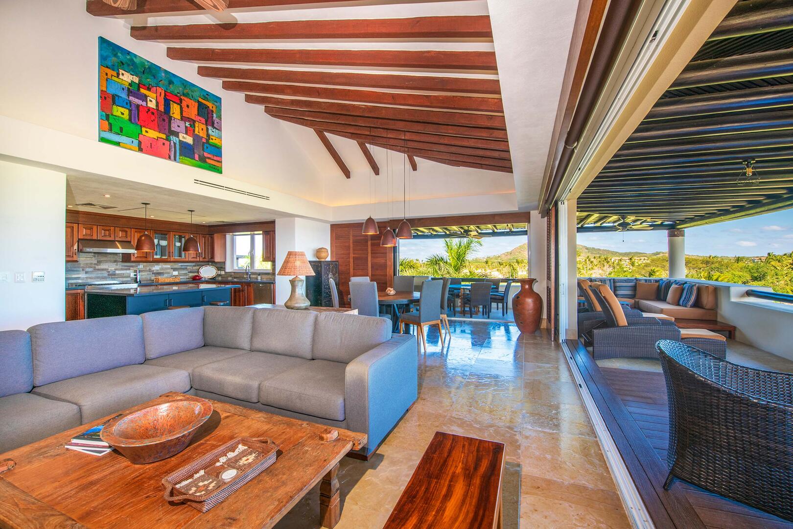 Penthouse Vista Encanto, Three-Bedroom Ocean-View Penthouse in El Encanto - Photo 18