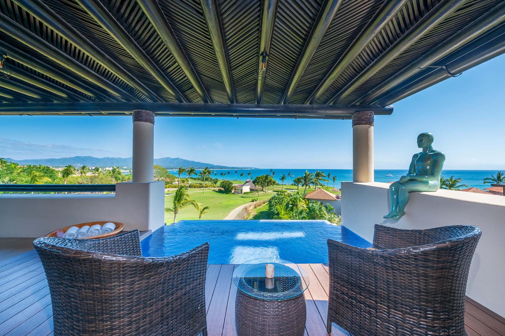 Penthouse Vista Encanto, Three-Bedroom Ocean-View Penthouse in El Encanto Gallery 2