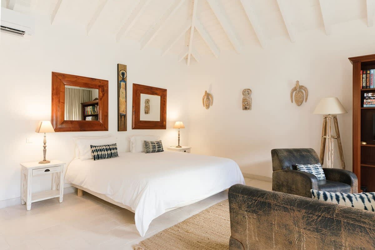Petite Plage 4BR, Beachfront Grand Case Villa with Heated Pool and Five King Suites - Photo 34
