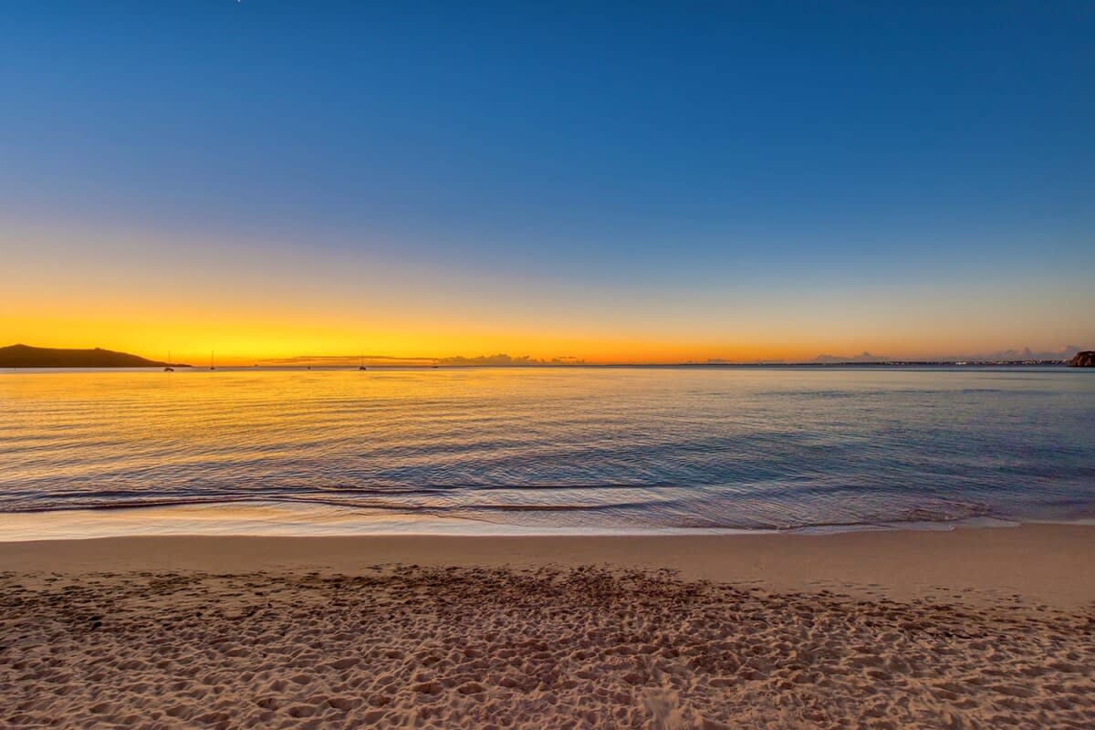 Petite Plage 4BR, Beachfront Grand Case Villa with Heated Pool and Five King Suites - Photo 40