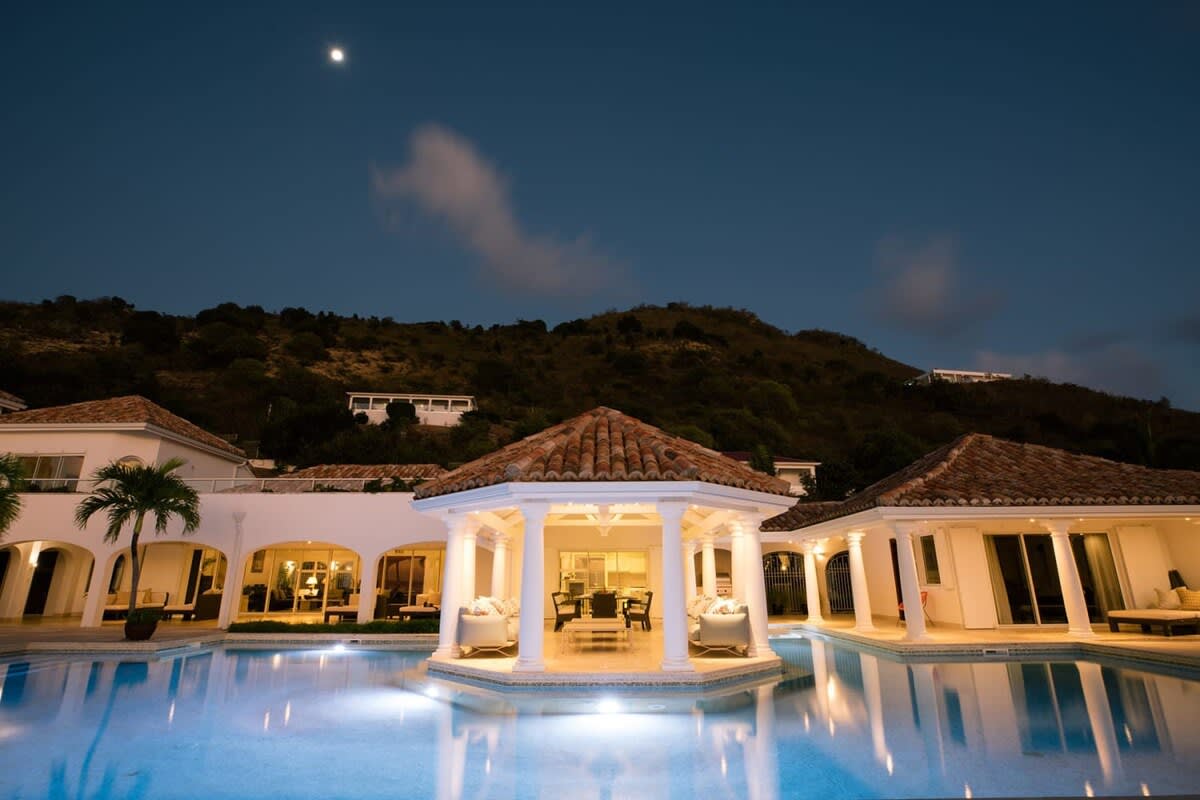 Petite Plage 4BR, Beachfront Grand Case Villa with Heated Pool and Five King Suites - Photo 45