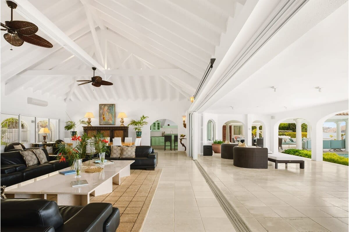 Petite Plage 4BR, Beachfront Grand Case Villa with Heated Pool and Five King Suites - Photo 50