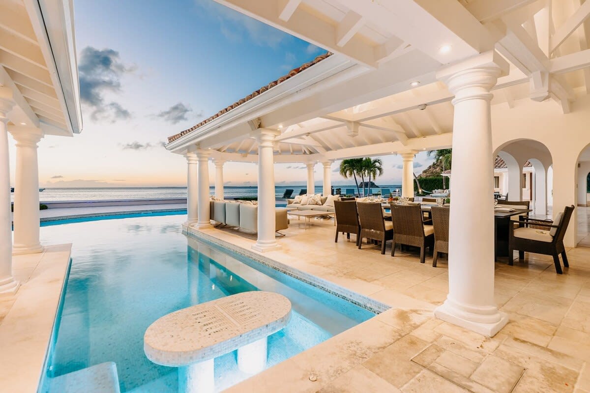 Petite Plage 4BR, Beachfront Grand Case Villa with Heated Pool and Five King Suites - Photo 51