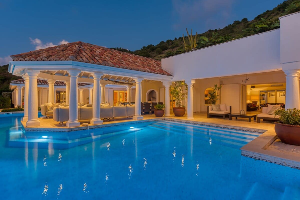 Villa Petite Plage 5, Grand Case Beachfront Estate with Six King Suites and Heated Pool - Photo 14