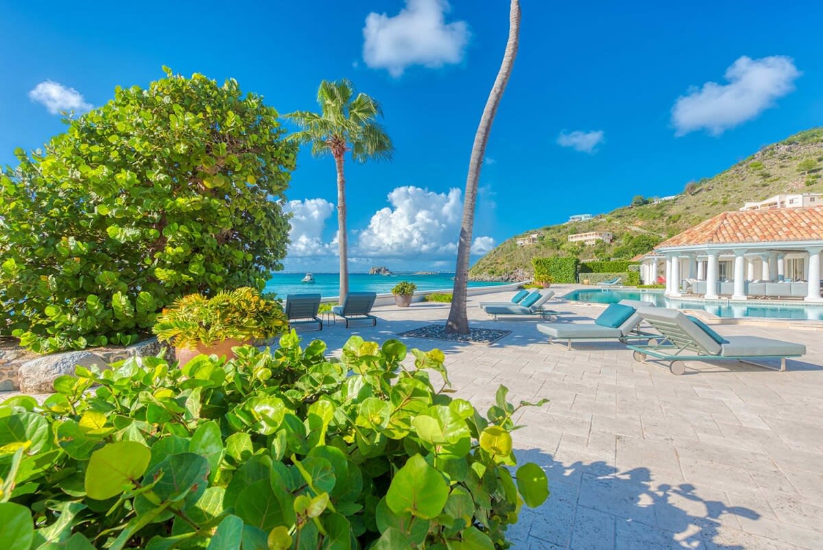 Villa Petite Plage 5, Grand Case Beachfront Estate with Six King Suites and Heated Pool - Photo 15