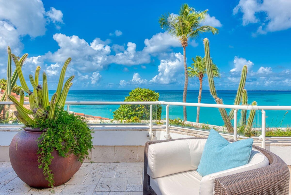 Villa Petite Plage 5, Grand Case Beachfront Estate with Six King Suites and Heated Pool - Photo 26