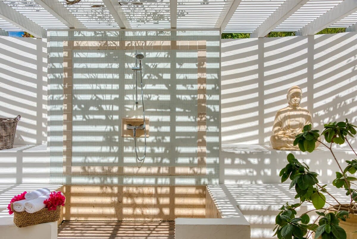Villa Petite Plage 5, Grand Case Beachfront Estate with Six King Suites and Heated Pool - Photo 33
