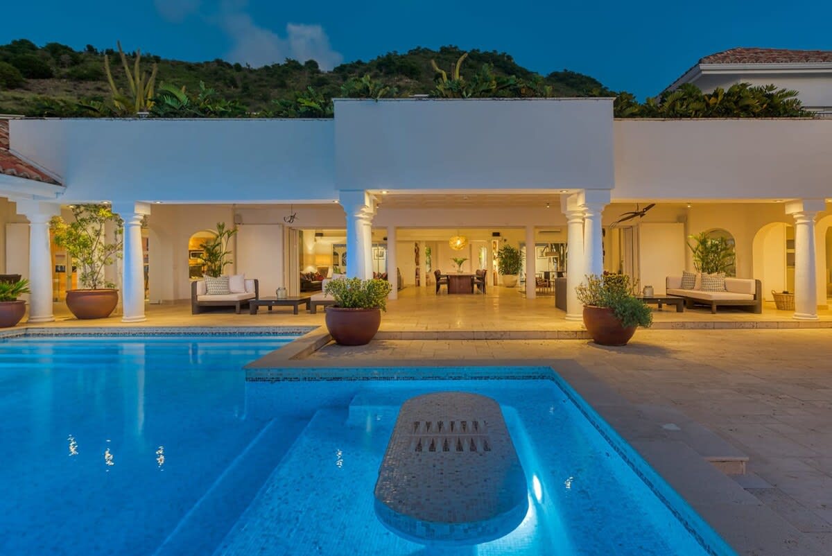 Villa Petite Plage 5, Grand Case Beachfront Estate with Six King Suites and Heated Pool - Photo 46