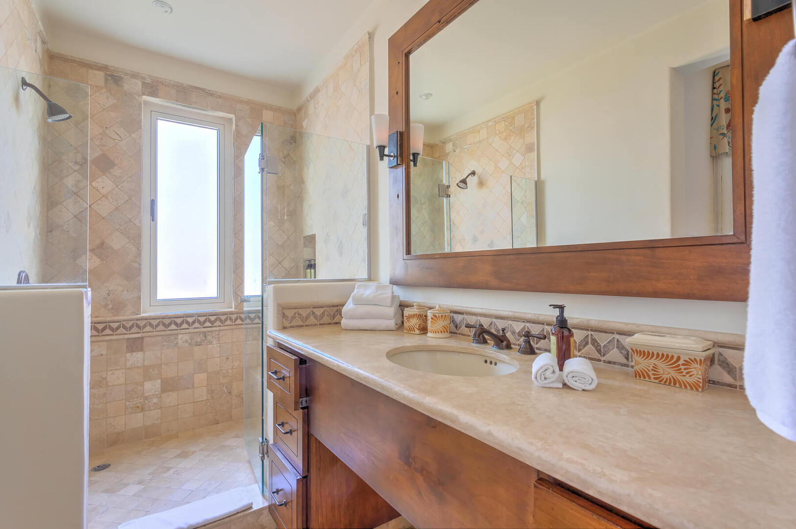 Private Residence at Esperanza 2804, Four Bedroom Ocean View Villa in Punta Ballena - Photo 33