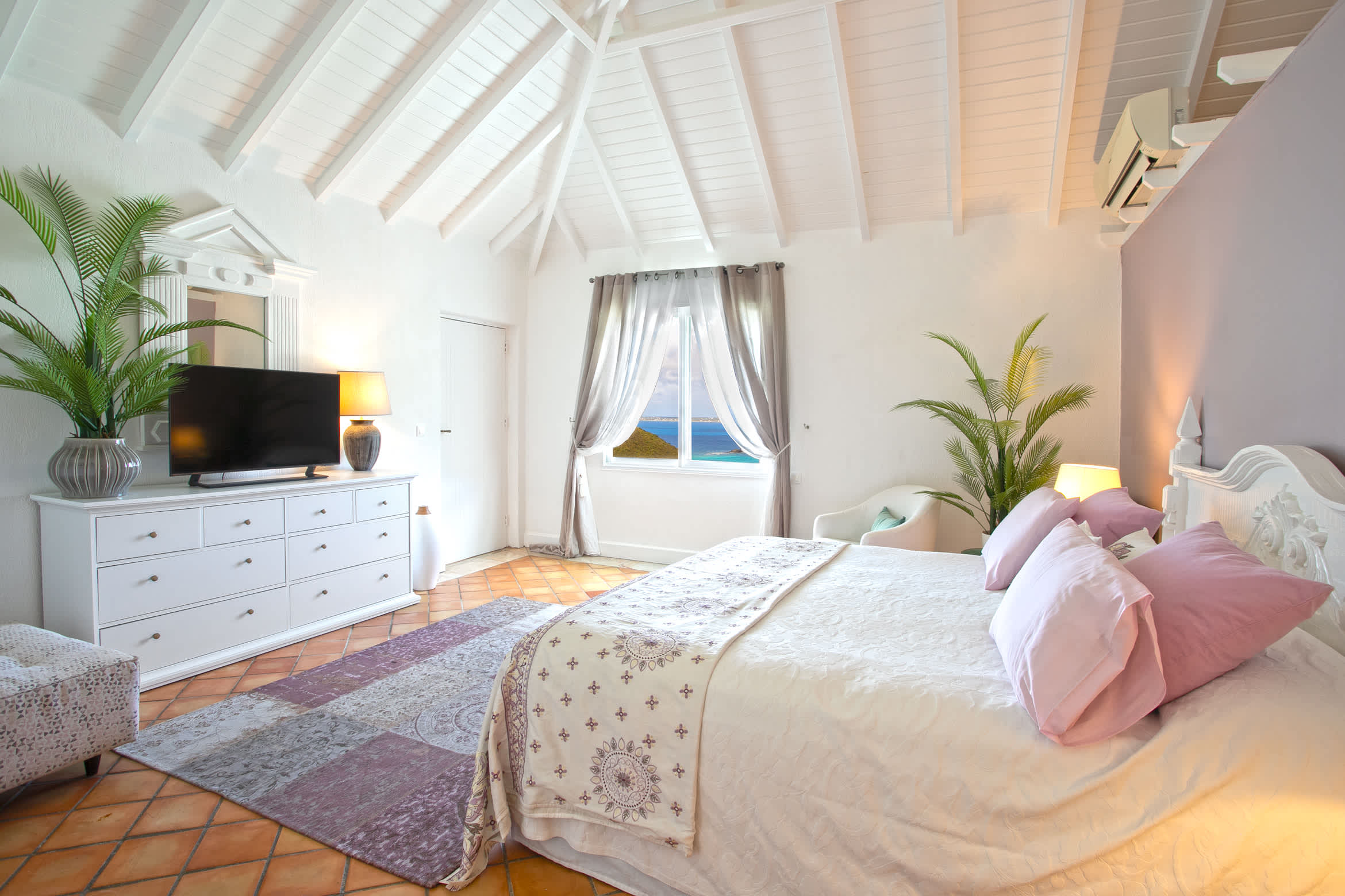 Privilège Estate, A Nine Bedroom Ocean View Retreat in Anse Marcel - Photo 27