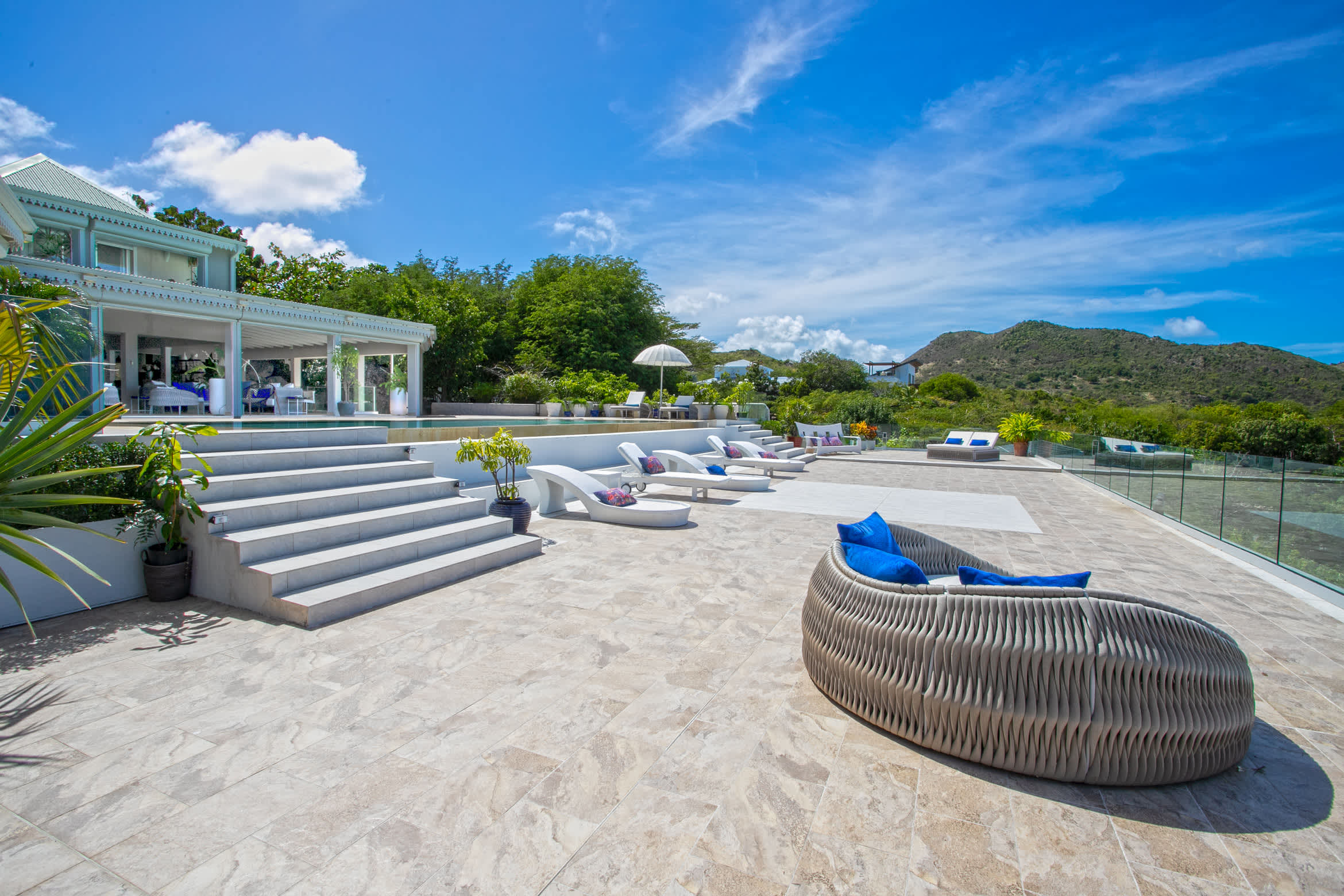 Privilège Estate, A Nine Bedroom Ocean View Retreat in Anse Marcel - Photo 6