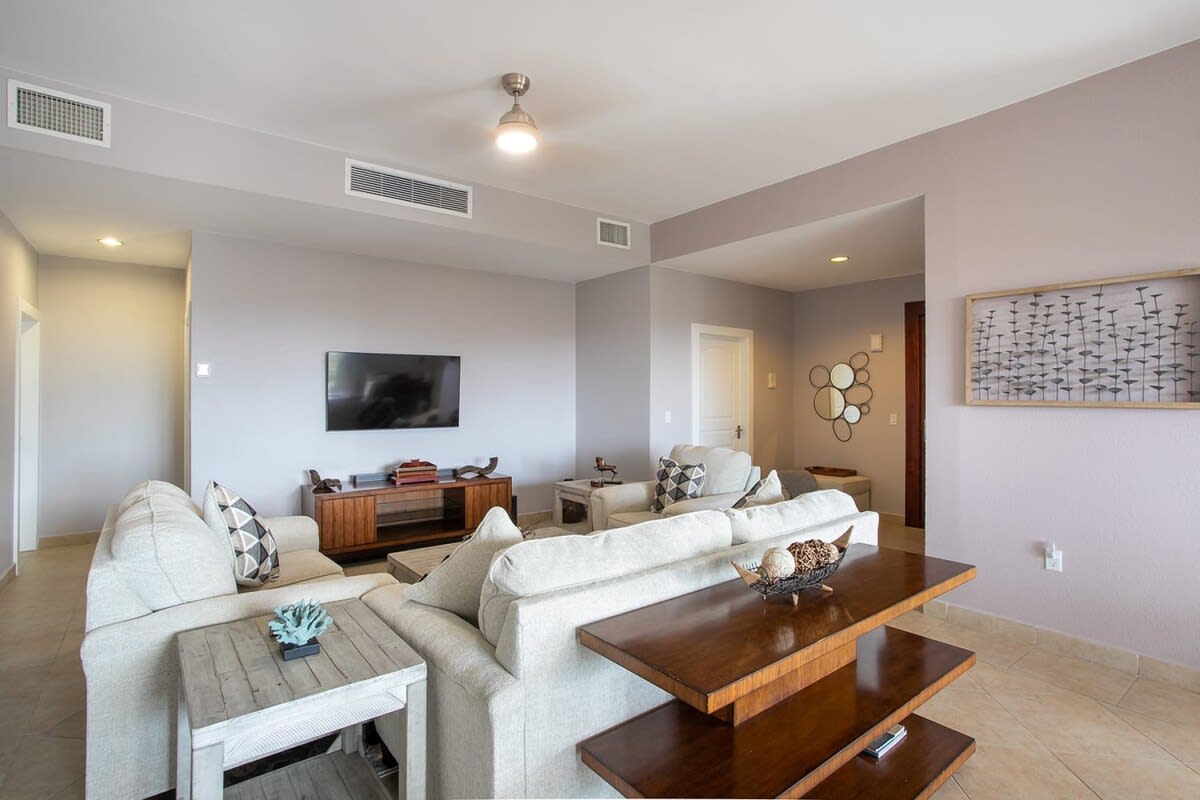 Villa Sea Breeze at Porto Cupecoy, Ocean-View Caribbean Condo with Resort Amenities - Photo 6