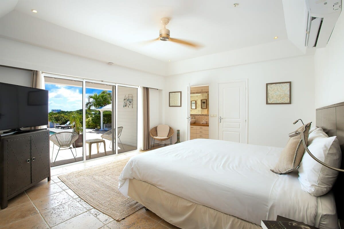 Villa Sol e Luna, Ocean-View Villa in Terres Basses - Photo 33