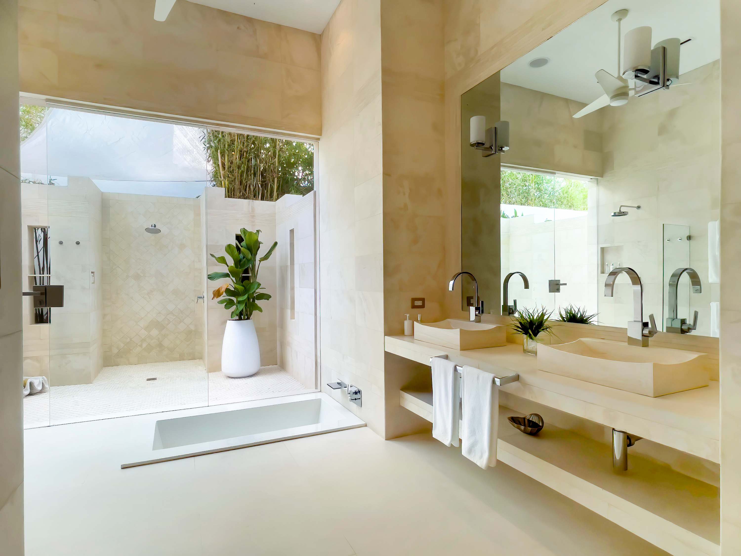 The Coastal House, Meads Bay Beachfront Estate with Eight King Suites - Photo 19
