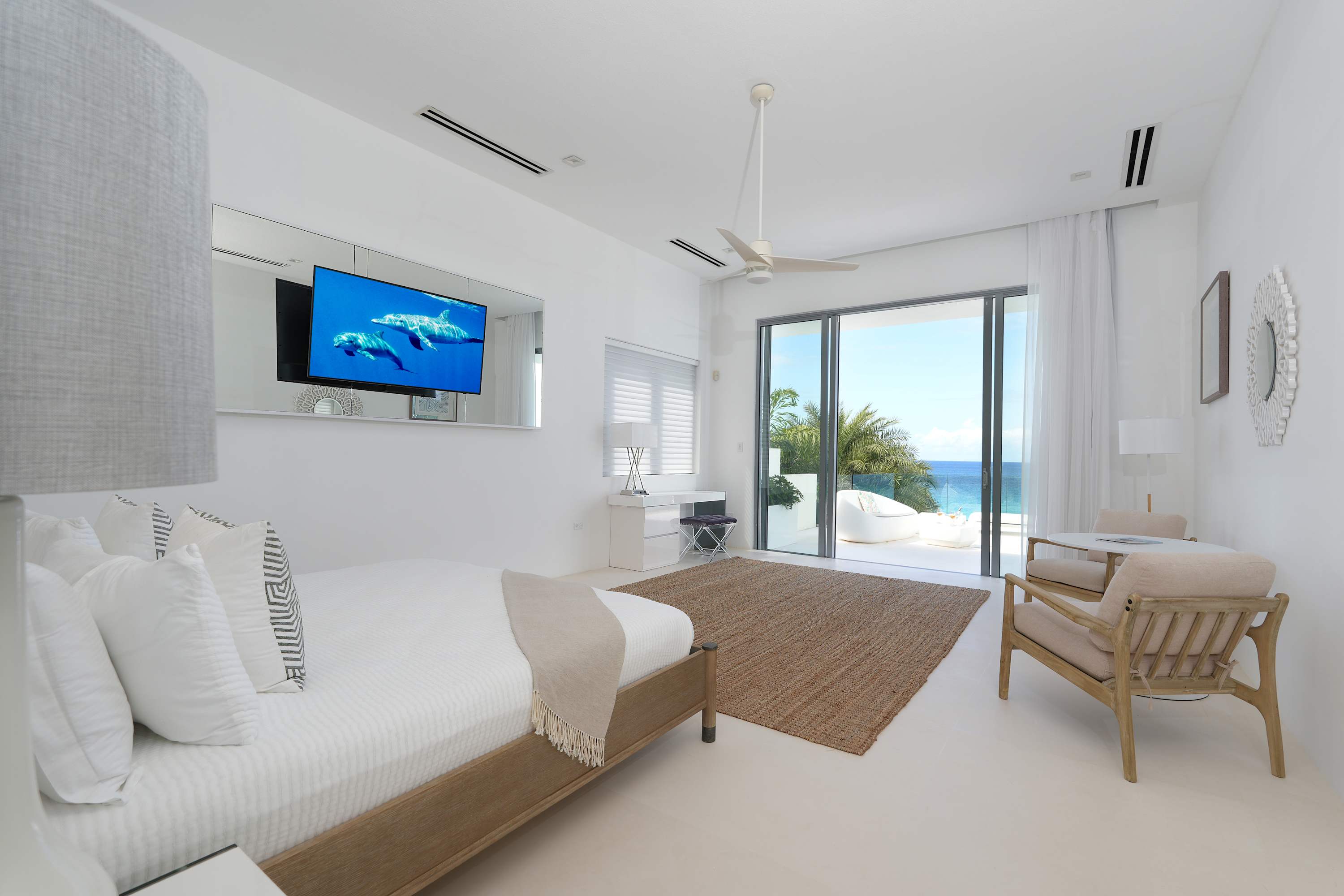 The Coastal House, Meads Bay Beachfront Estate with Eight King Suites - Photo 21