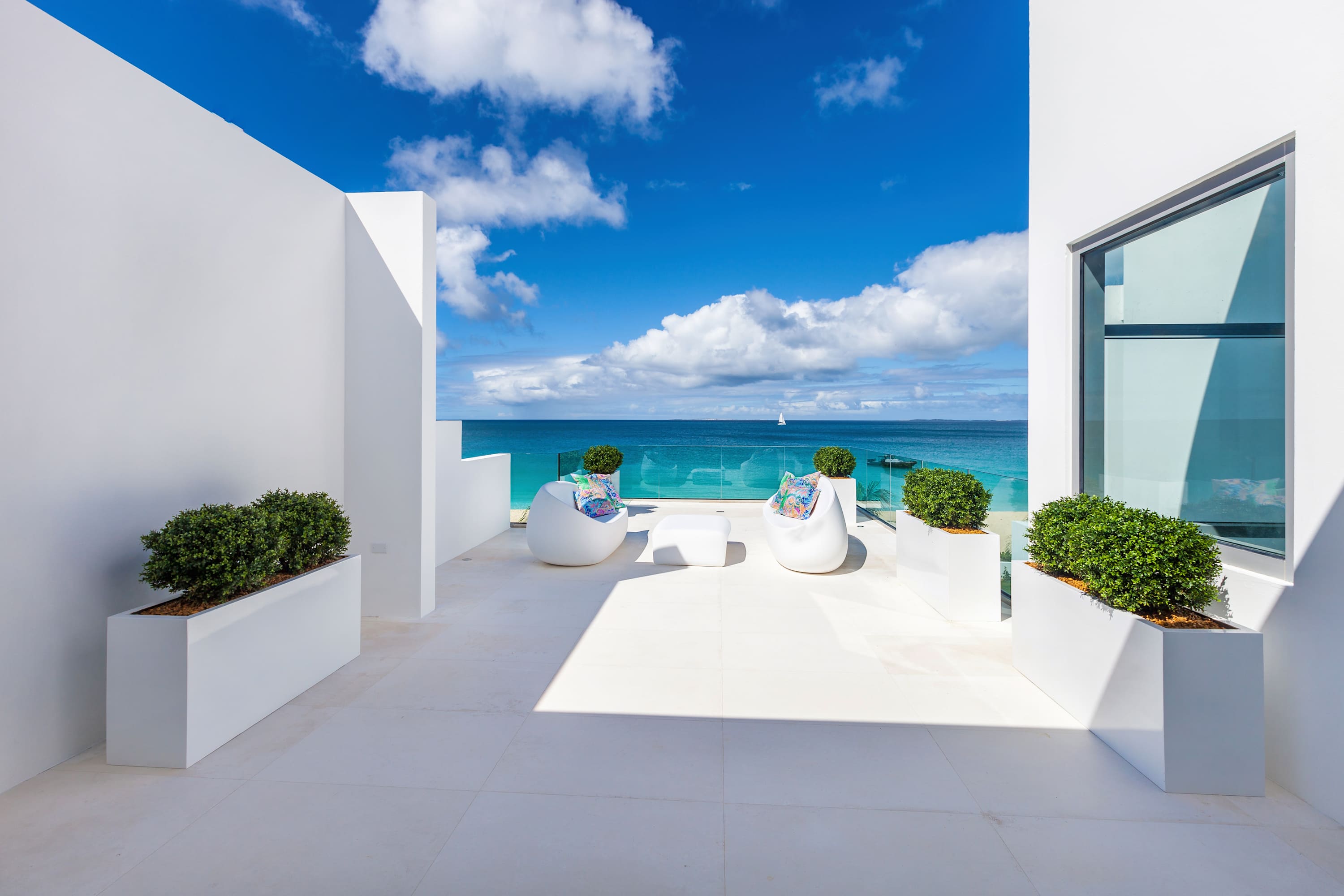 The Coastal House, Meads Bay Beachfront Estate with Eight King Suites - Photo 22