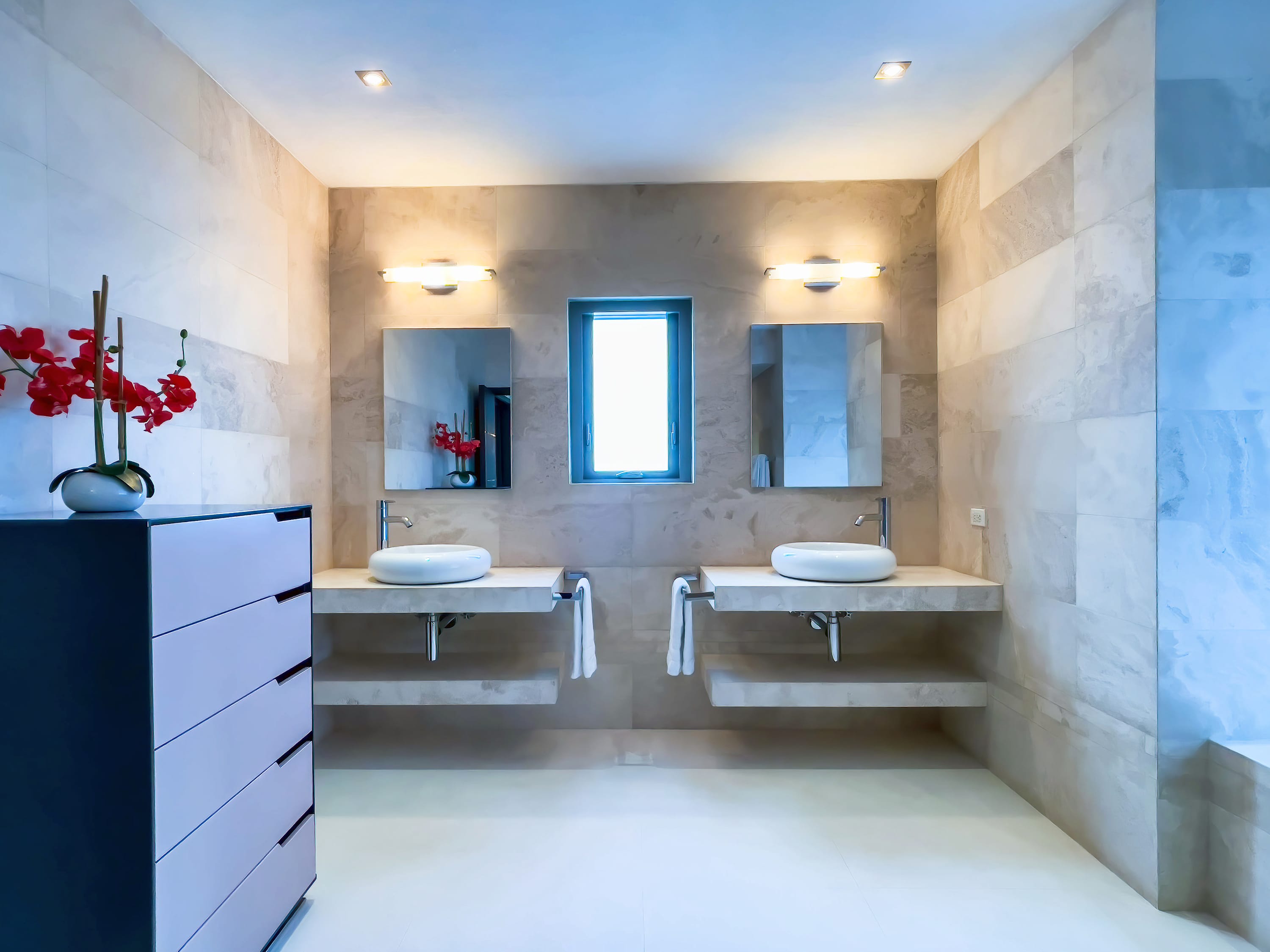 The Coastal House, Meads Bay Beachfront Estate with Eight King Suites - Photo 27