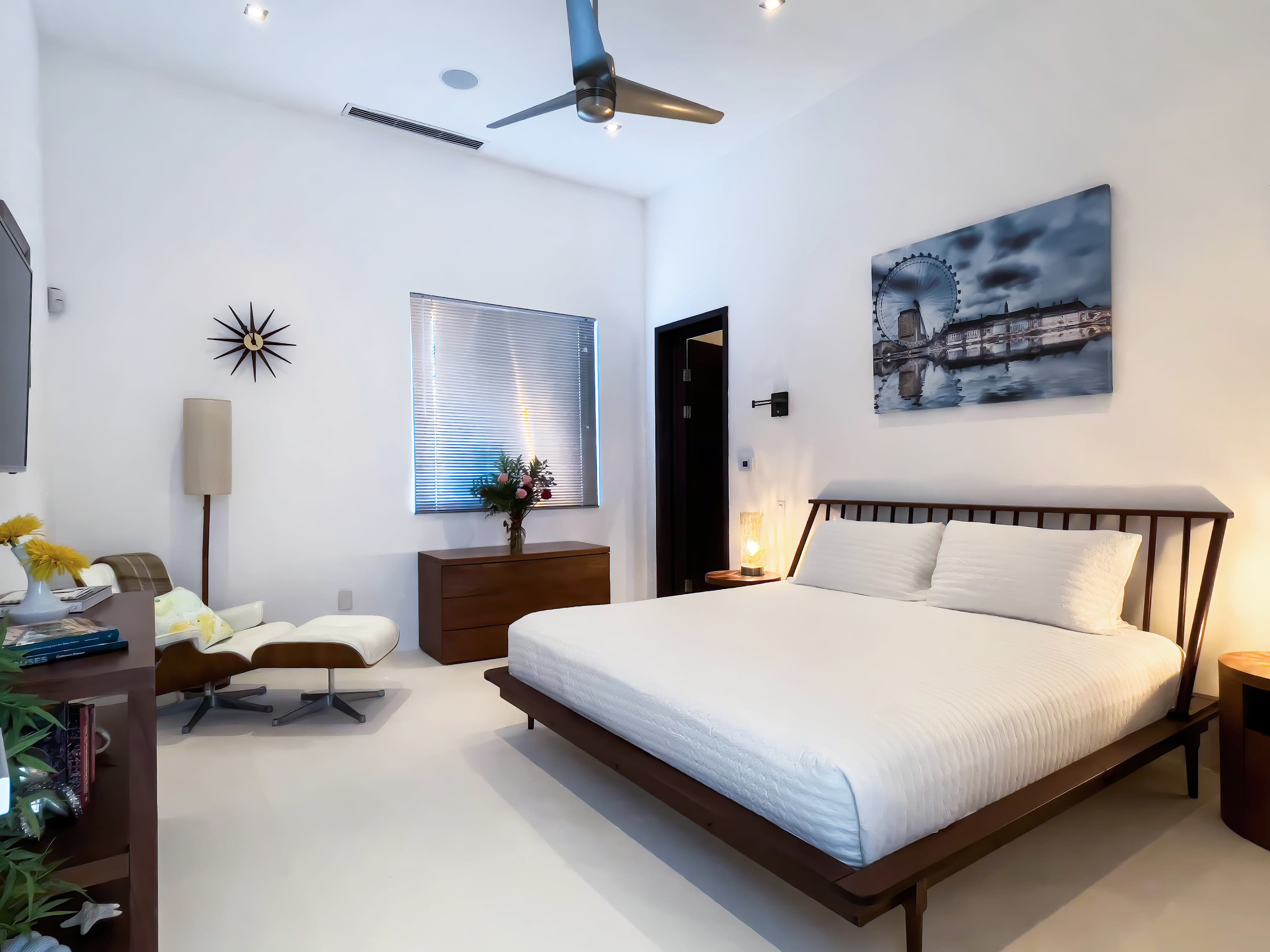 The Coastal House, Meads Bay Beachfront Estate with Eight King Suites - Photo 28