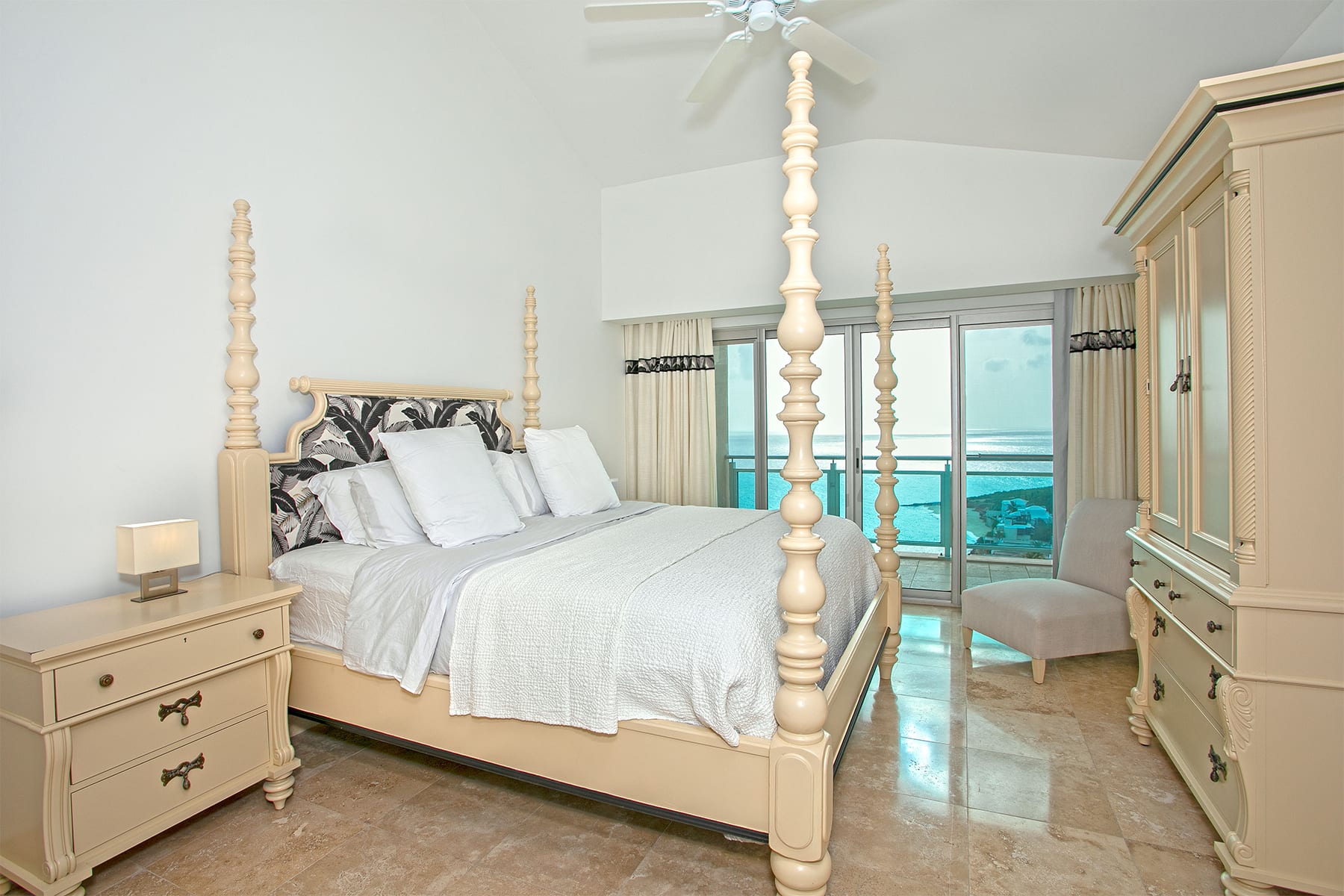 The Cove at The Cliff, a Beachfront Cupecoy Penthouse - Photo 31