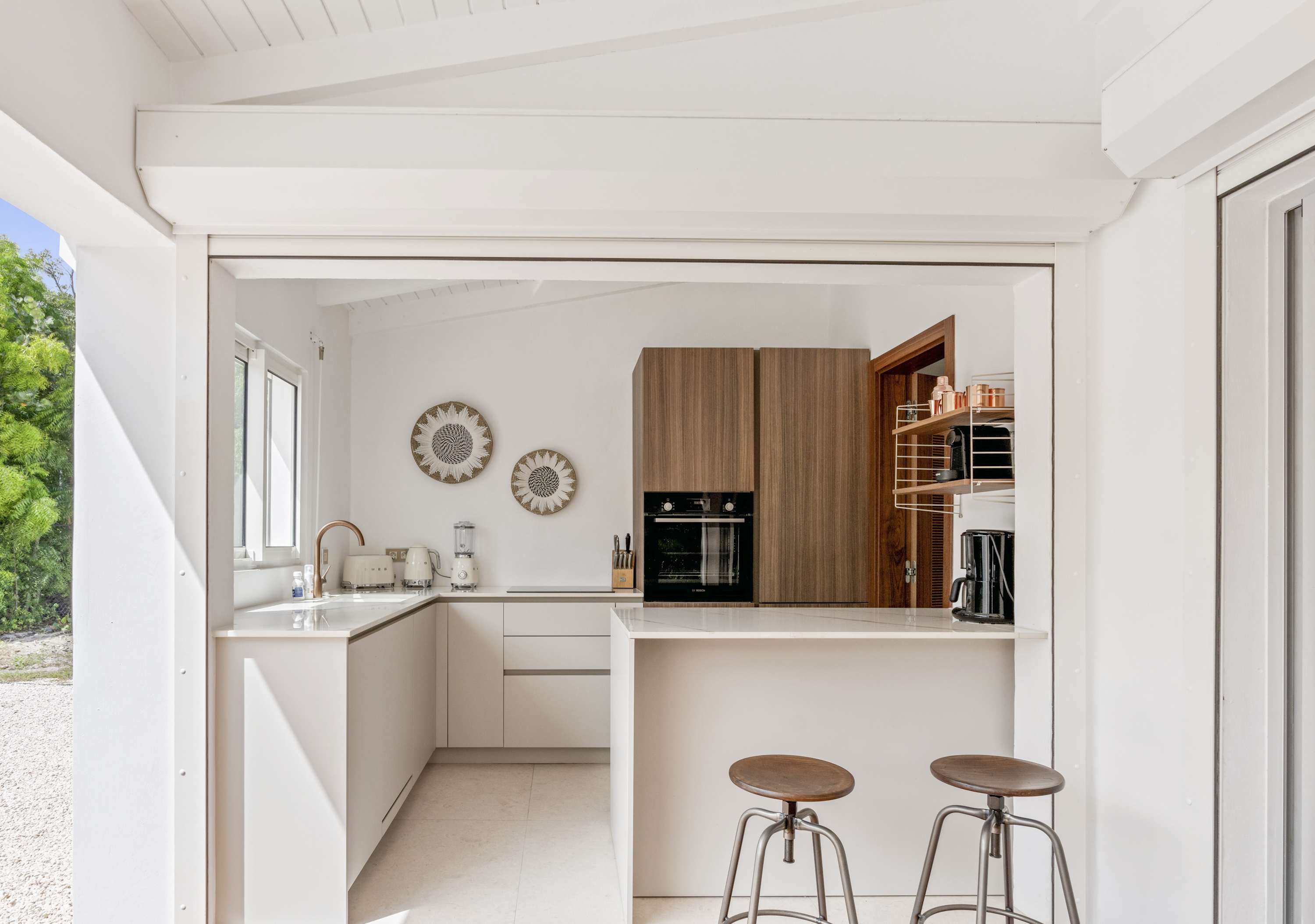 Ti Riviera, a Beachfront Hideaway for Two in Terres Basses Gallery 2