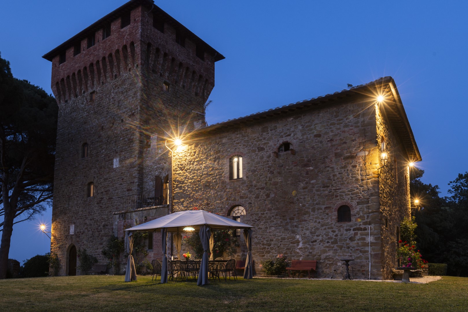 Torre di Paciano 6BR, Historic Umbrian Watchtower Above Lake Trasimeno - Photo 26