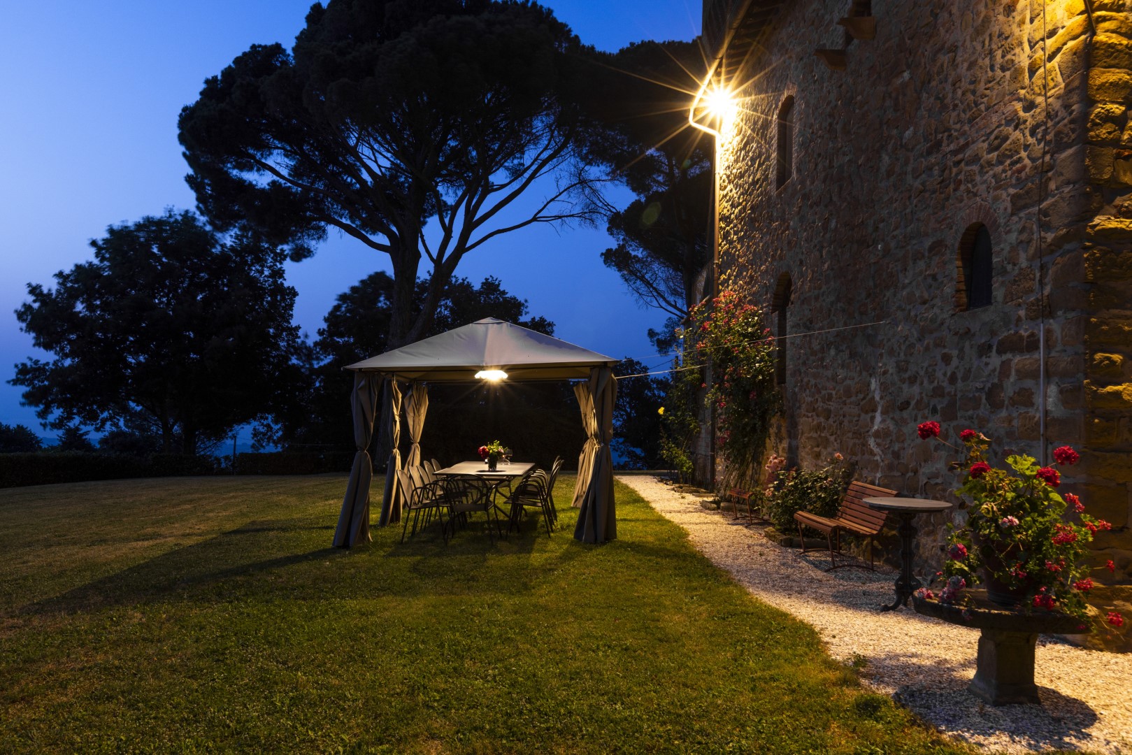 Torre di Paciano 6BR, Historic Umbrian Watchtower Above Lake Trasimeno - Photo 27