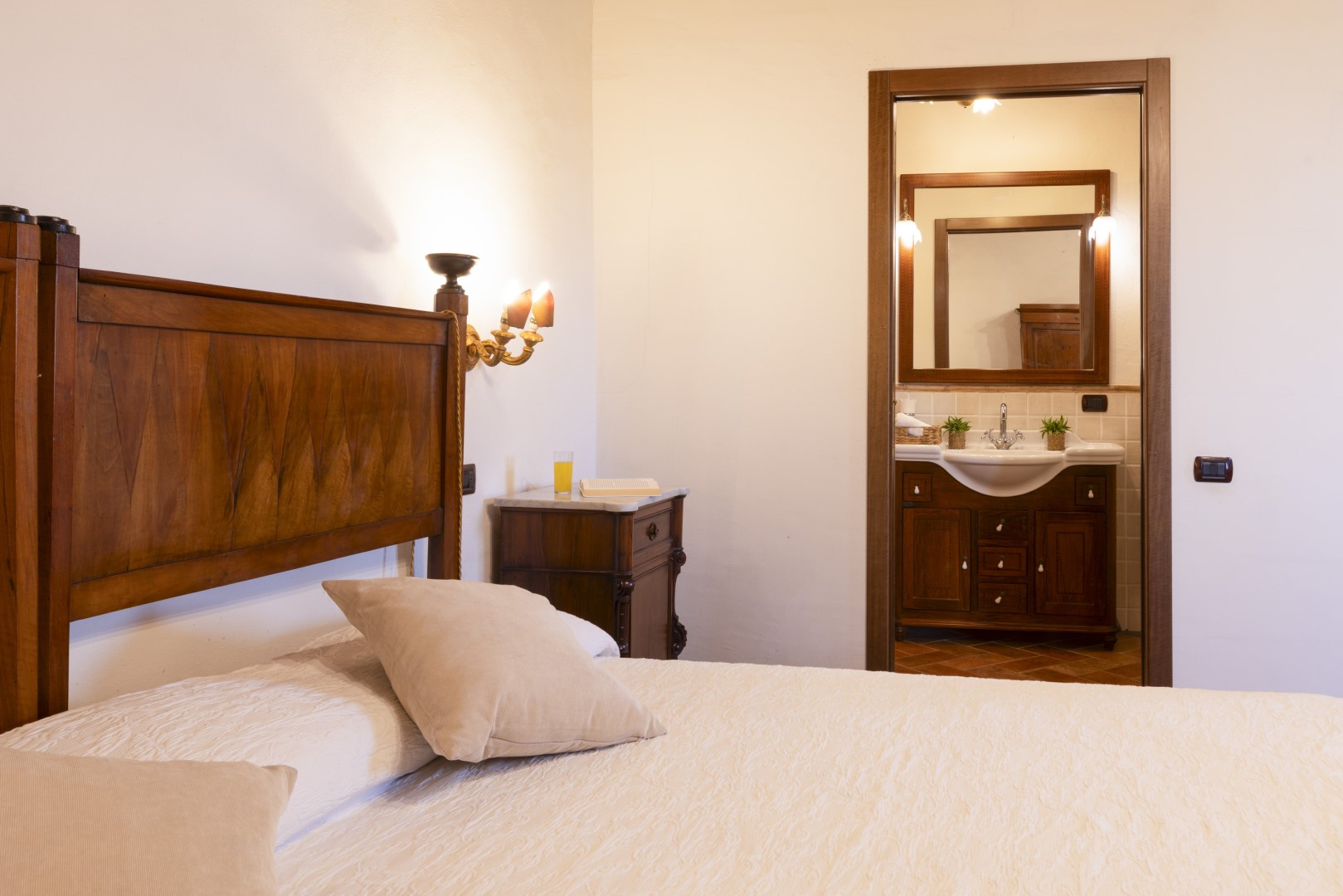 Torre di Paciano 6BR, Historic Umbrian Watchtower Above Lake Trasimeno - Photo 46