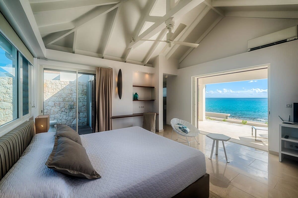 Turtle Nest, Beachfront Baie Longue Villa with Four King Suites - Photo 18