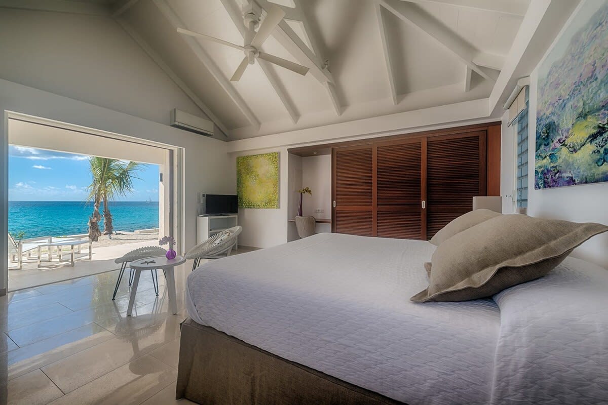 Turtle Nest, Beachfront Baie Longue Villa with Four King Suites - Photo 23