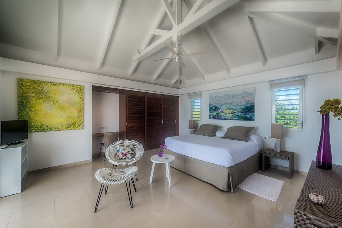 Turtle Nest, Beachfront Baie Longue Villa with Four King Suites - Photo 26