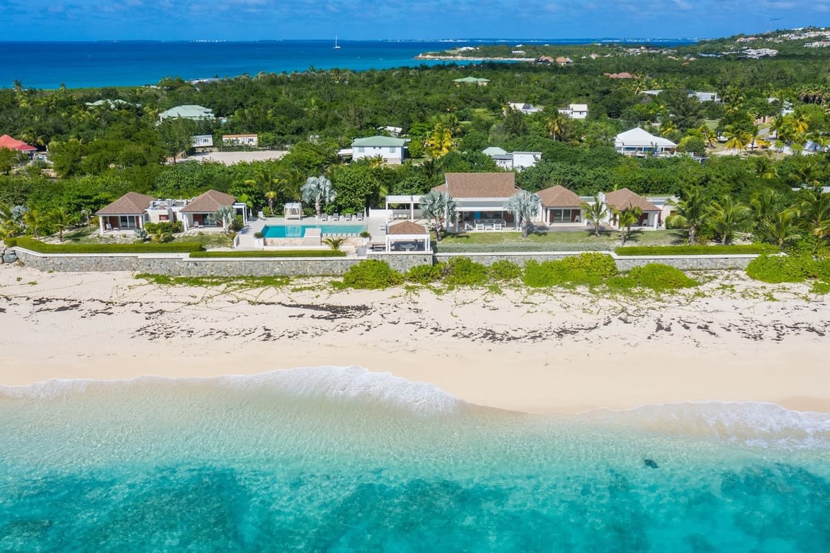 Turtle Nest, Beachfront Baie Longue Villa with Four King Suites - Photo 31