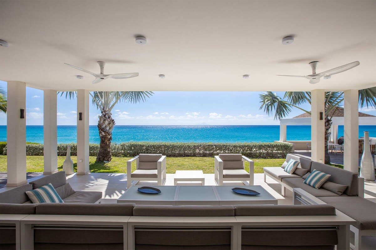 Turtle Nest, Beachfront Baie Longue Villa with Four King Suites - Photo 9