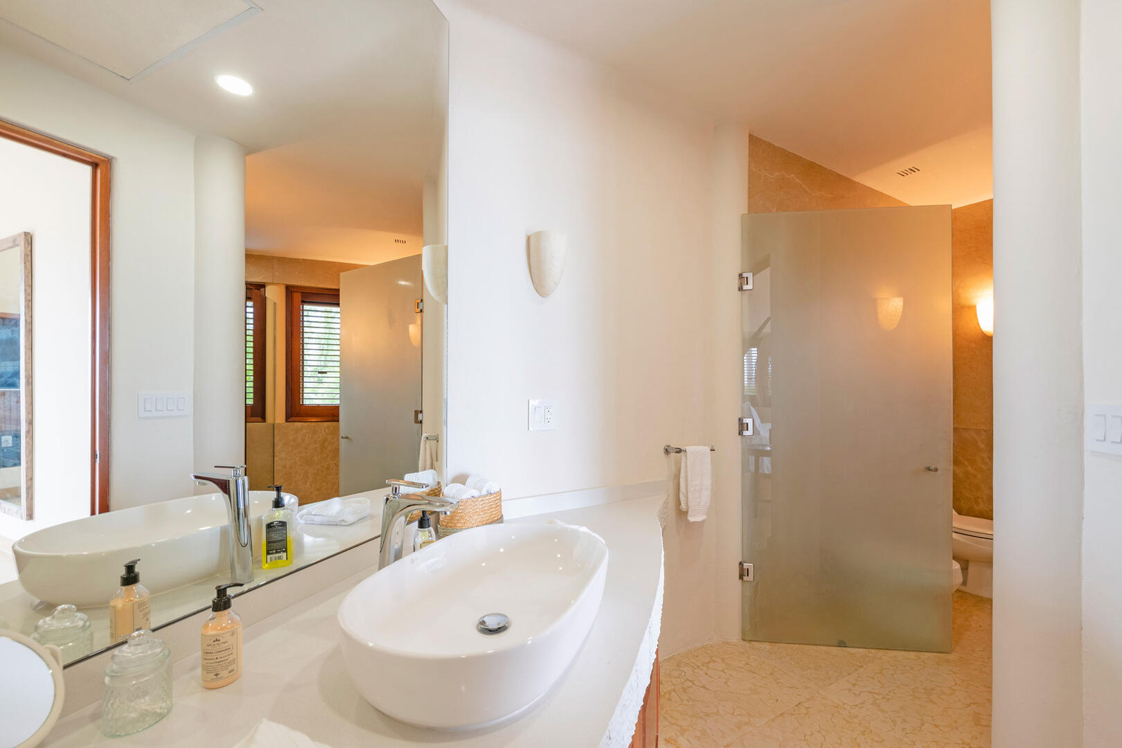 Villa Alamanda, a Lagos del Mar Estate with Whitewater Views and an 85-Foot Infinity Pool - Photo 11