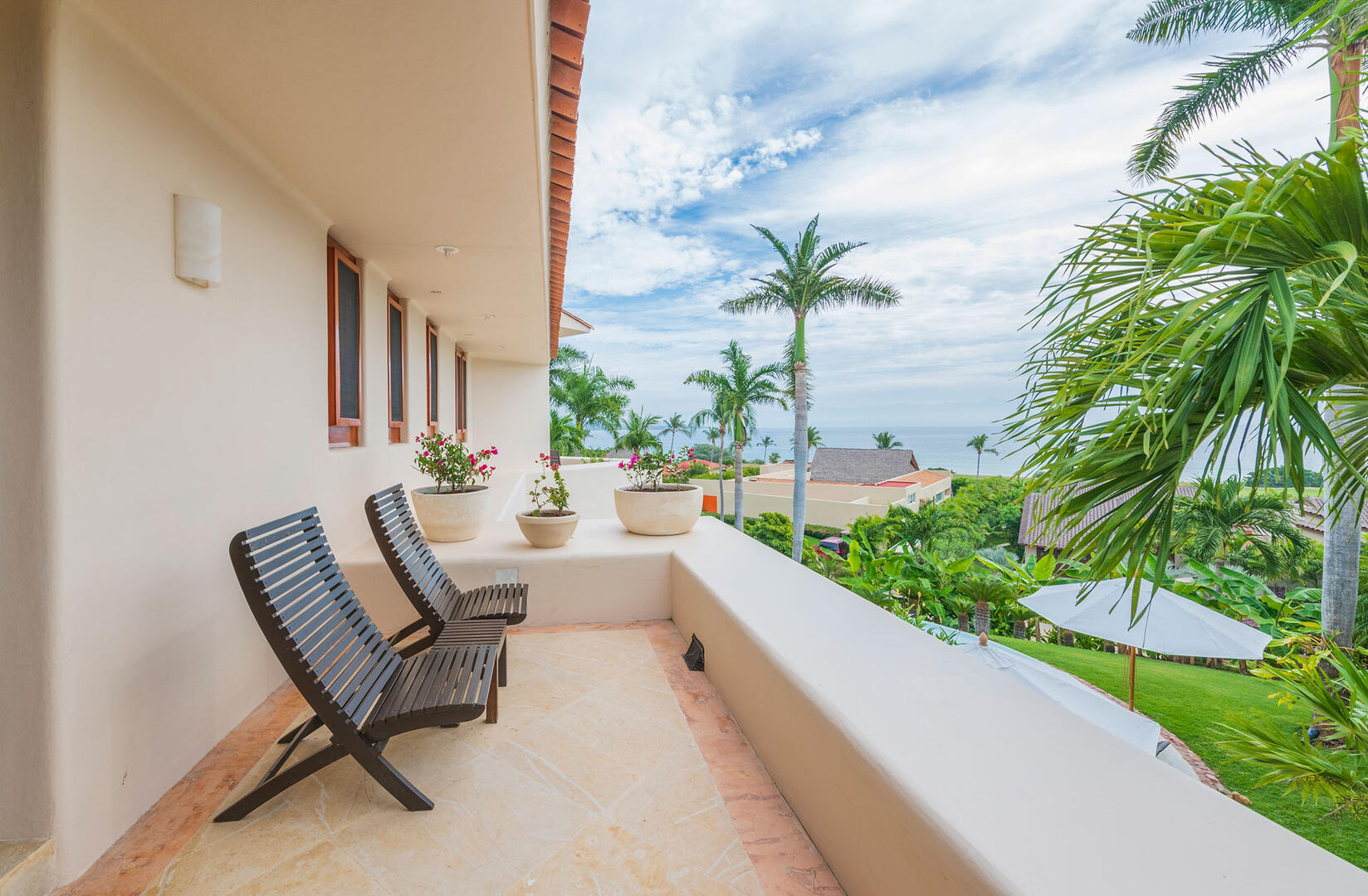 Villa Alamanda, a Lagos del Mar Estate with Whitewater Views and an 85-Foot Infinity Pool - Photo 15