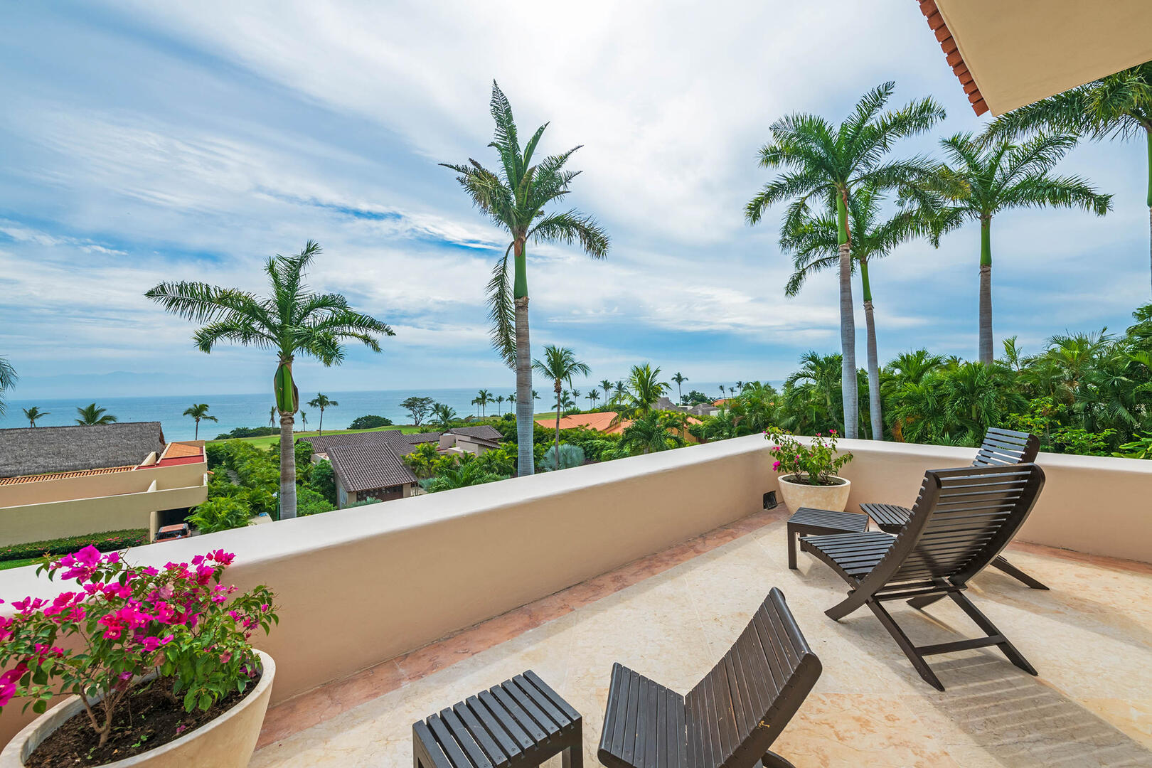 Villa Alamanda, a Lagos del Mar Estate with Whitewater Views and an 85-Foot Infinity Pool - Photo 17