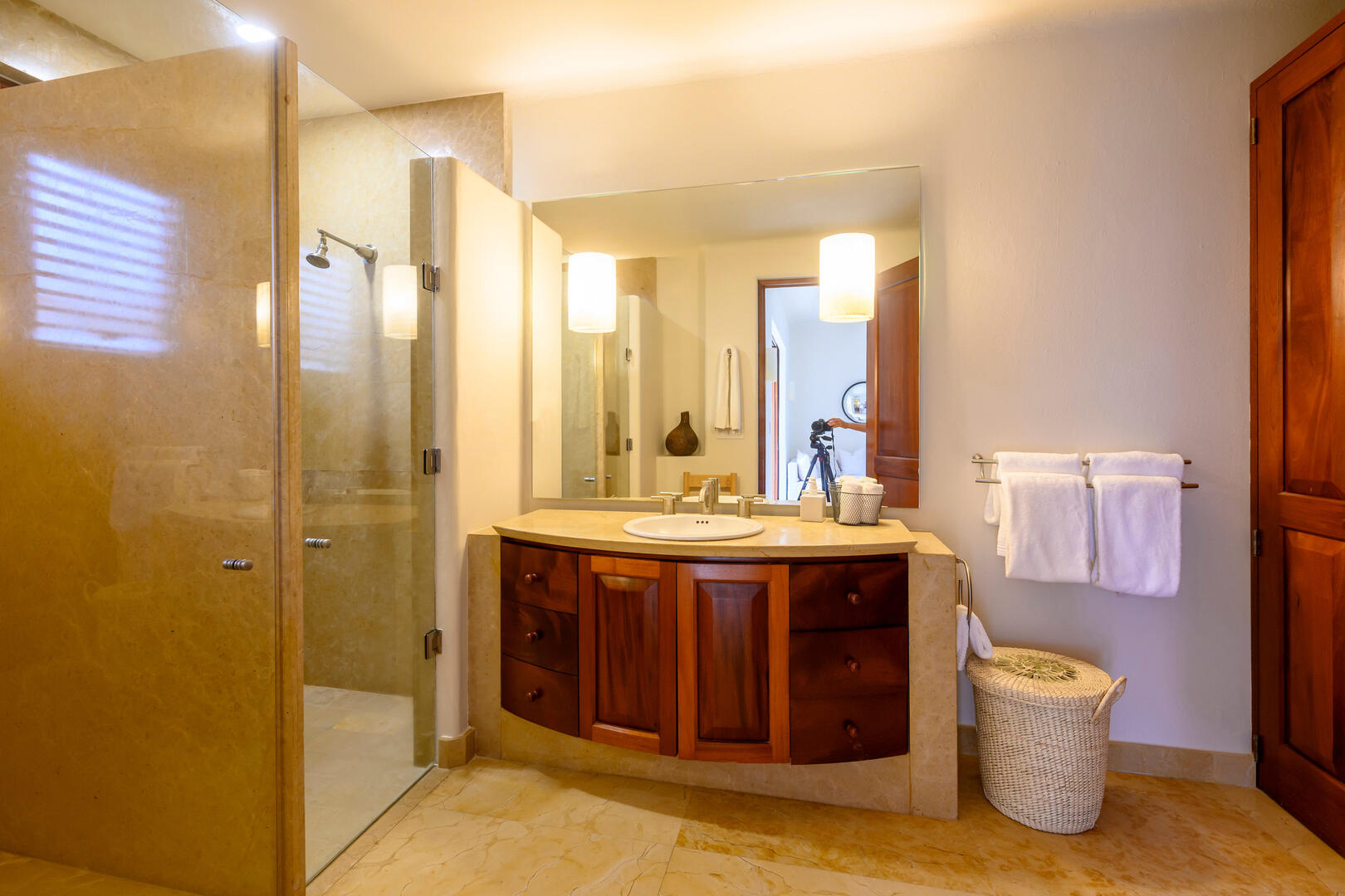 Villa Alamanda, a Lagos del Mar Estate with Whitewater Views and an 85-Foot Infinity Pool - Photo 42