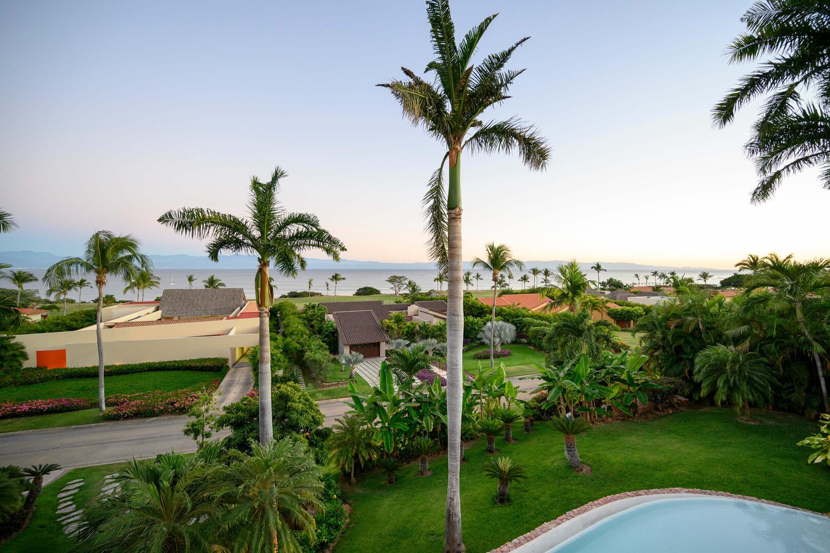 Villa Alamanda, a Lagos del Mar Estate with Whitewater Views and an 85-Foot Infinity Pool - Photo 46
