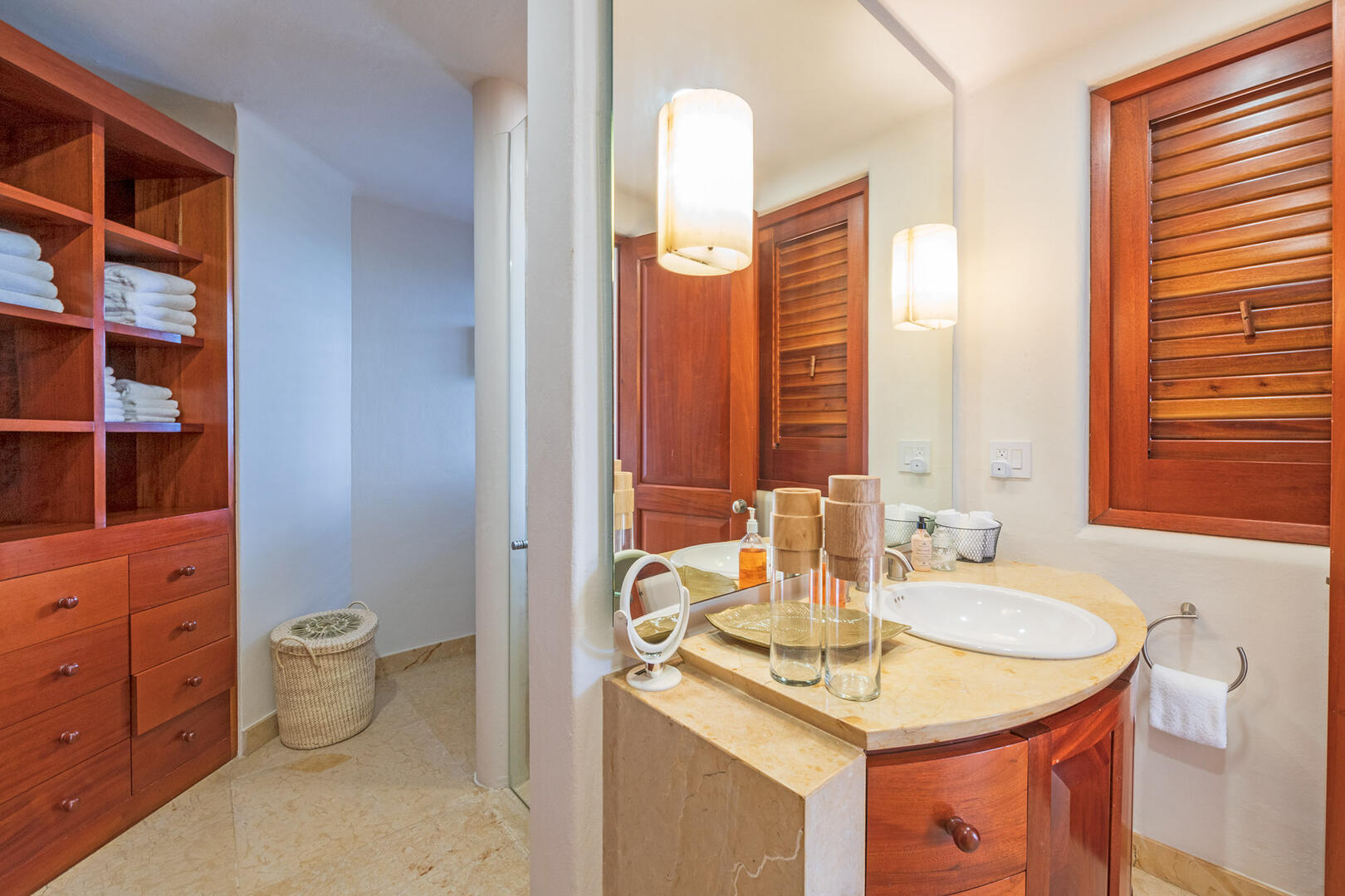 Villa Alamanda, a Lagos del Mar Estate with Whitewater Views and an 85-Foot Infinity Pool - Photo 10