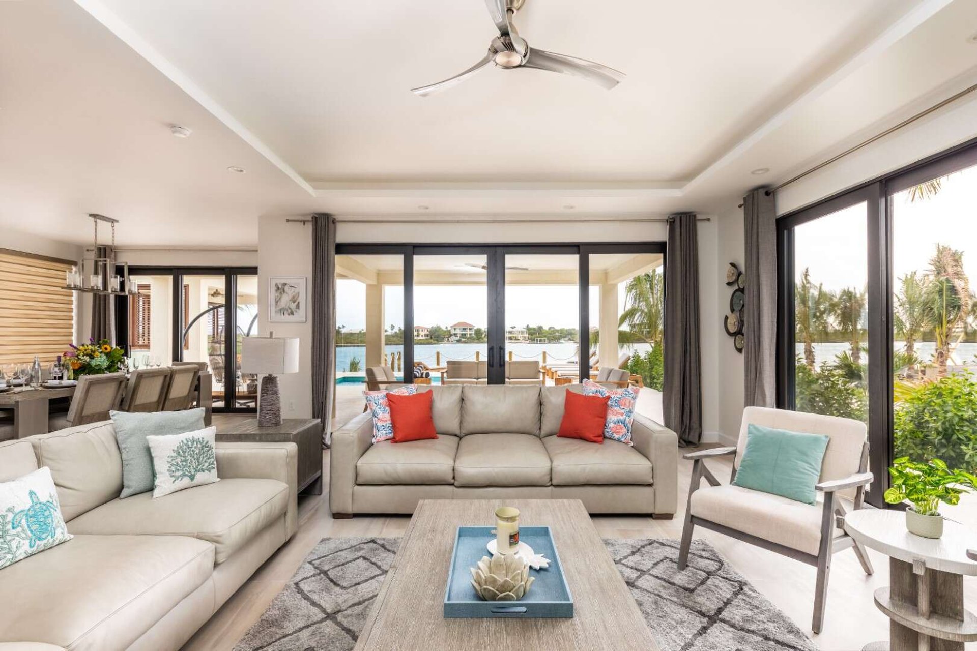 Villa Alexis, Beachfront Calm in Chalk Sound with Butler Service and a Private Pool - Photo 20